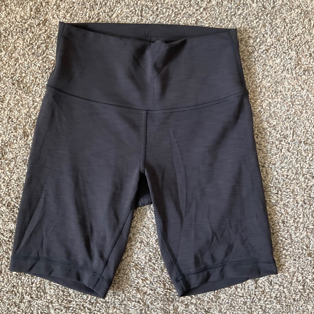 Lululemon Align High-Rise Short 8" Heathered Black Size 6 Biker Shorts